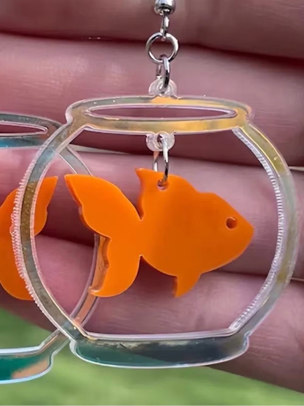 🐠 2D Acrylic Gold Fish & Fishbowl Pendant Dangle Earrings Silver Tone Hooks